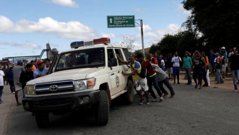 One dead in Venezuela's Brazil border area after troops open fire