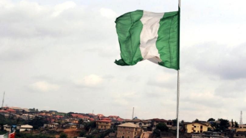 Suspected Islamists attack Nigerian town hours before poll, residents say