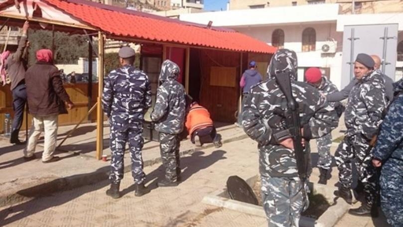 إزالة مخالفات بناء وأكشاك في بعلبك