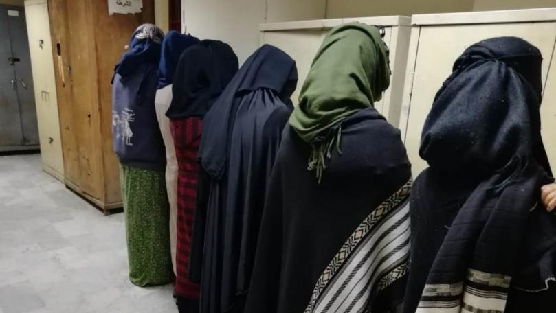القبض على 6 نساء يجبرن أطفالهنّ على التسوّل