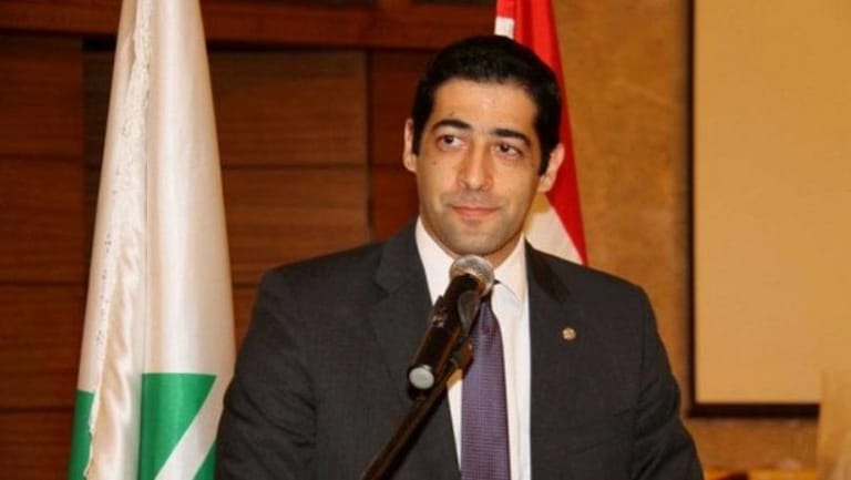 حنكش: مسرحية سخيفة في مجلس الوزراء