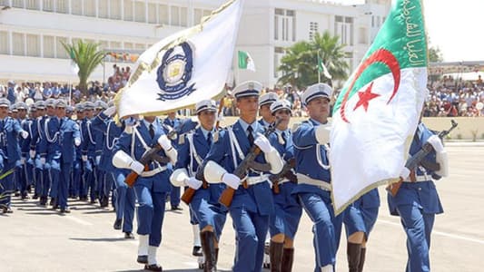 الشرطة الجزائرية: اعتقال 75 محتجا وإصابة 11 شرطيا في احتجاجات العاصمة اليوم الجمعة