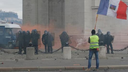 Fresh clashes as France's yellow vests seek new momentum