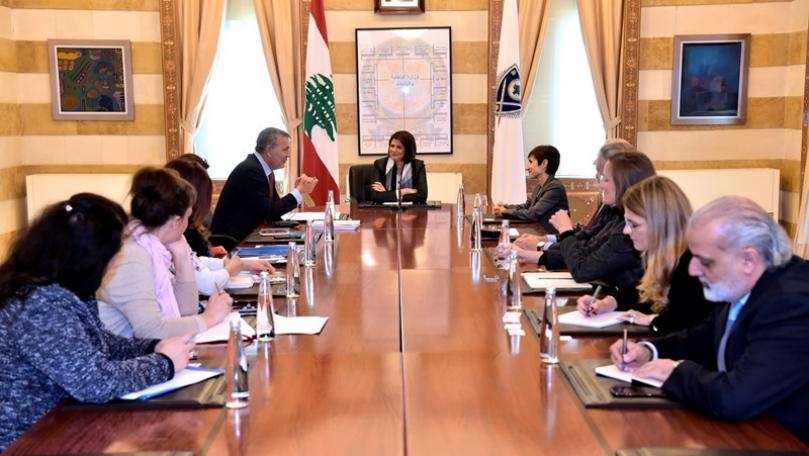 بالصور: إشكال مع وهاب في بلدة دميت