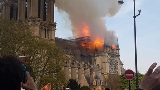 فرق الإطفاء: الحريق في كاتدرائية نوتردام مرتبط على الارجح باعمال الترميم