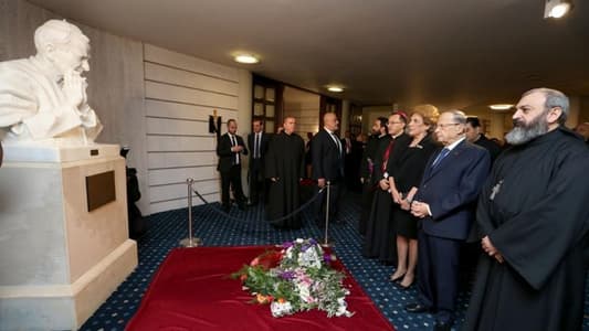 President and First Lady attend Good Friday mass at USEK