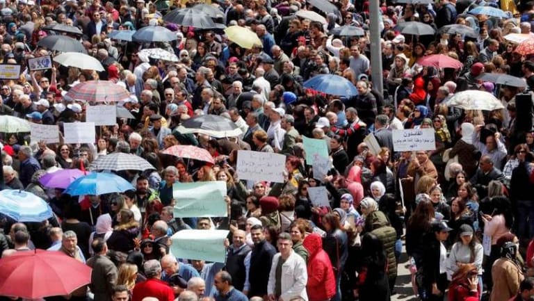 إليكم الدليل على اهتراء الدولة!