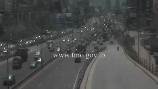 التحكم المروري: حركة المرور كثيفة من الضبية وصولا إلى نهر الموت