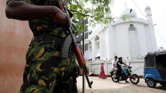 Sri Lankan police looking for 140 with Islamic State links: president