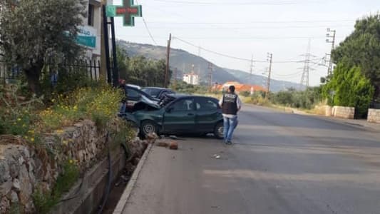 التحكم المروري: قتيل نتيجة اصطدم سيارة بحائط جانب طريق عام كوسبا - بصرما باتجاه طرابلس