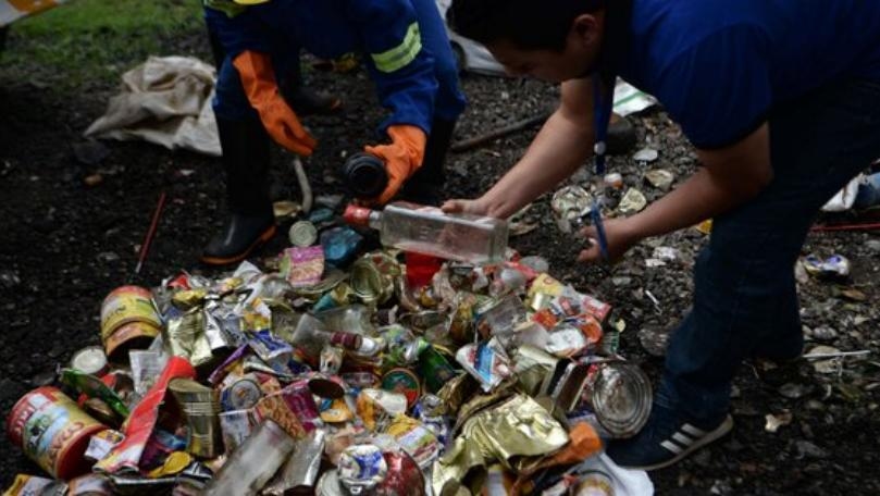 Four Bodies and 12 Tons of Rubbish Removed From Mount Everest