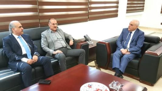 وزير من "حزب الله" يتلقى دعوة لزيارة الشوف