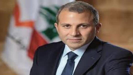 باسيل غادر مجلس الوزراء بسبب التزامه باجتماع تكتل "لبنان القوي"