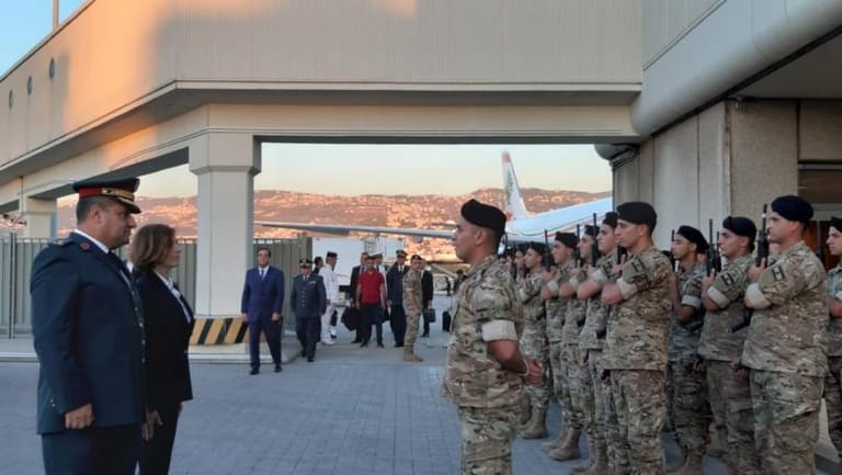 وزيرة الدفاع الفرنسية وصلت إلى بيروت