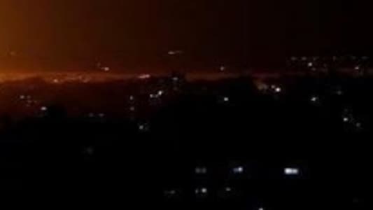 غارة إسرائيليّة على أهداف في حمص بعد تحليق طيران إسرائيلي على علو منخفض فوق الأراضي اللبنانيّة والجيش السوري يردّ على مصادر النيران