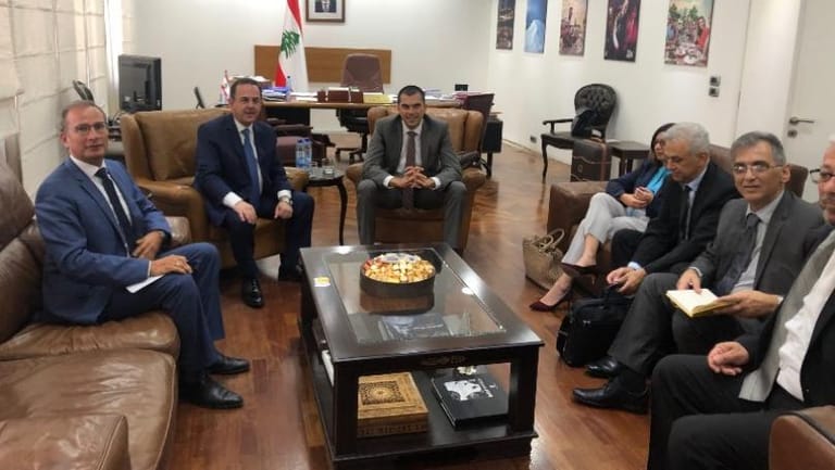 كيدانيان بحث مع نظيره القبرصي في التعاون السياحي