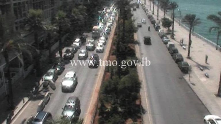 التحكم المروري: حركة المرور كثيفة من المنارة باتجاه عين المريسة