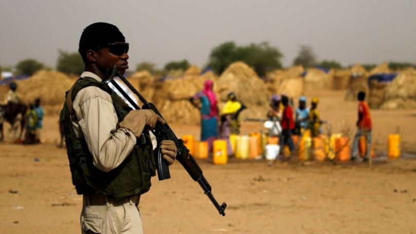 Gunmen kill 18 in attack on Niger military camp