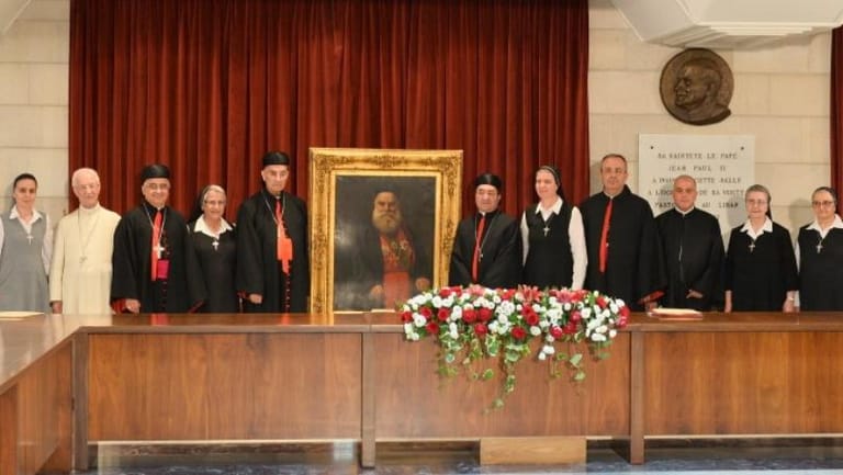 Pope Francis signs decree to honor late Patriarch Elias Boutros al-Hoayek