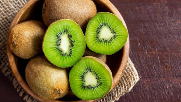 هل يُساعد الكيوي في خسارة الوزن؟ 