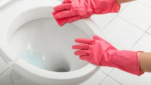 ما المطلوب للحماية من جراثيم المراحيض؟