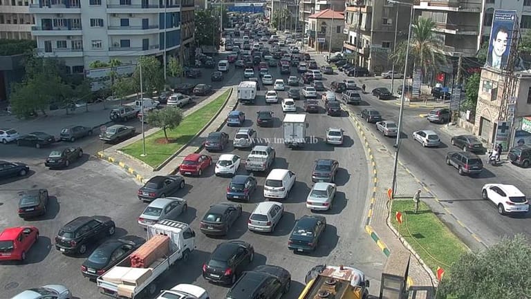 التحكم المروري: حركة المرور كثيفة من الصالومي باتجاه الحايك وصولا الى جسر الواطي
