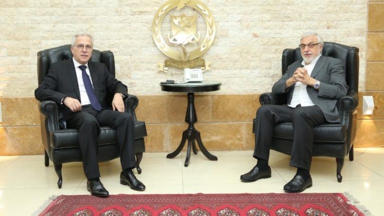 خطار أُبلغ استثناء لجنة المال لمتطوعي الدفاع المدني من قرار منع التوظيف