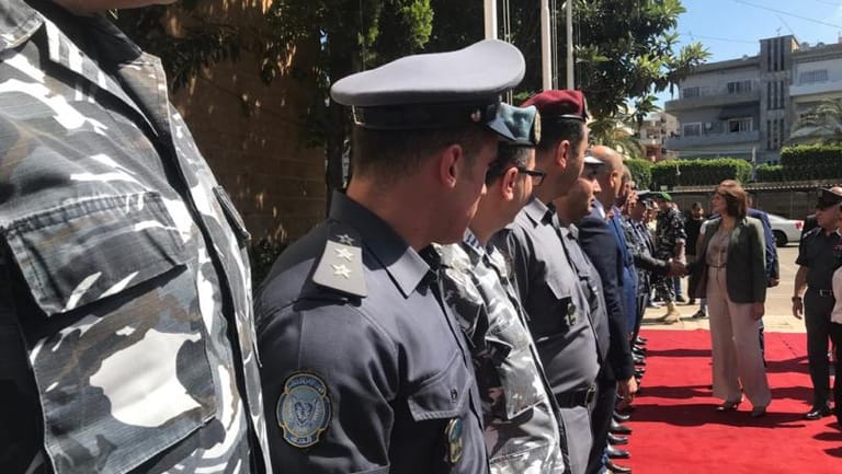 الحسن وصلت الى سراي صيدا لرعاية حفل اطلاق مشروع نحو محافظة إلكترونية