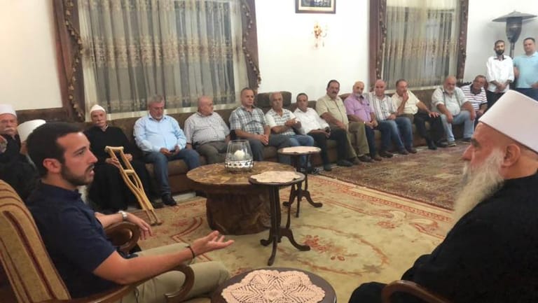 مجيد أرسلان زار شيخ العقل والوزير الغريب وجريحي اشكال البساتين