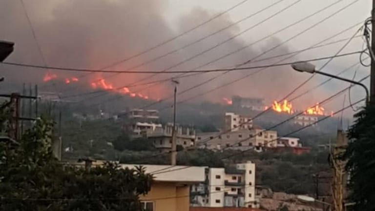 حريق كبير في خراج بلدة بزال
