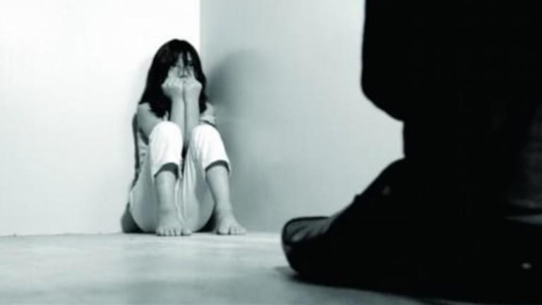 هذا ما فعله والد لبناني ببناته الثلاث