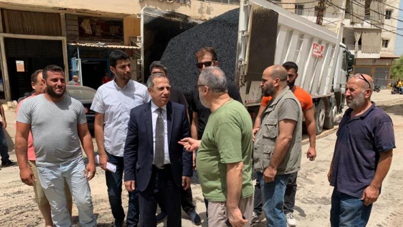 طرابلسي استمع إلى شكاوى أهالي بيروت عن البنى التحتية 