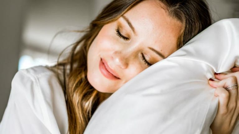 لم تغسل وسائدها منذ 10 سنوات