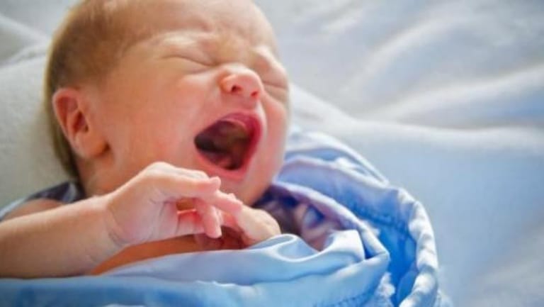 ما علاقة تسوّس الأسنان بنظافة فم الرضيع؟ 