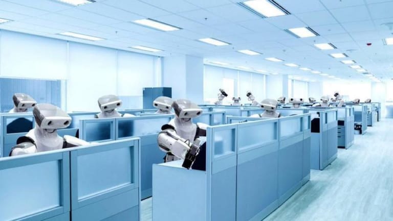 جنبلاط مع "الروبوت"