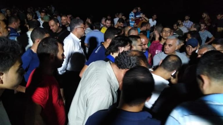 أهالي الفوار والبداوي اعتصموا رفضاً لإقامة مطمر للنفايات على أراضيهم