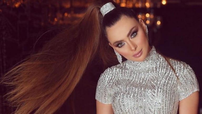 بالصورة: ستيفاني صليبا مع ابنة شقيقتها... فهل تشبهها؟