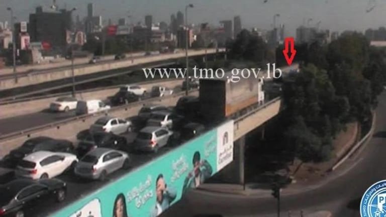 التحكم المروري: جريحان نتيجة تصادم بين 4 سيارات على اوتوستراد الرئيس لحود باتجاه الكرنتينا وحركة المرور كثيفة 