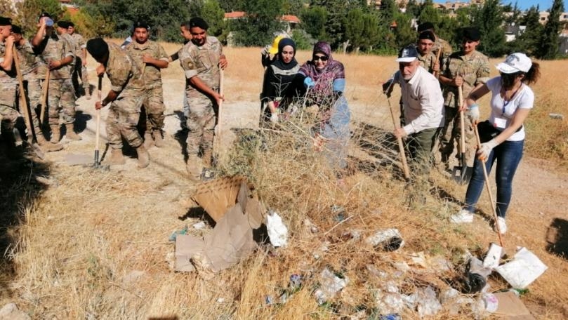 حملة نظافة لبلدية بعلبك بالتعاون مع الجيش وجمعيات أهلية