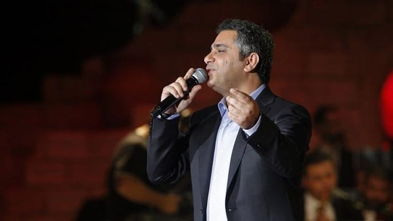 هل صدر حكم العفو العام لفضل شاكر؟