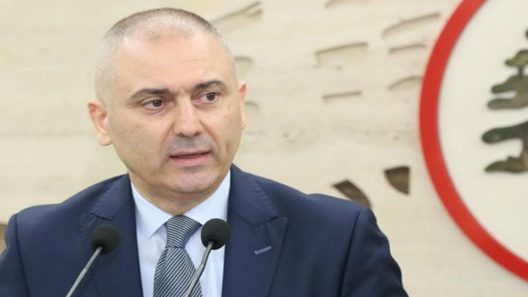 محفوض لـmtv: "ما في بيت ما في سلاح بلبنان" لكنّ "حزب الله" يهدّد الدولة بطيران ومدافع وصواريخ