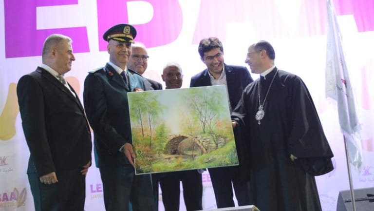 احتفال حاشد بعيد الجيش في لبعا