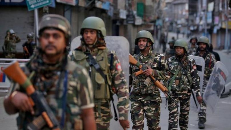 Anger builds in Kashmir as Friday prayers held amid security