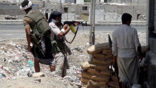 رويترز: مسؤول عسكري تابع للانفصاليين الجنوبيين في اليمن يقول إنهم سيطروا على القصر الرئاسي في عدن