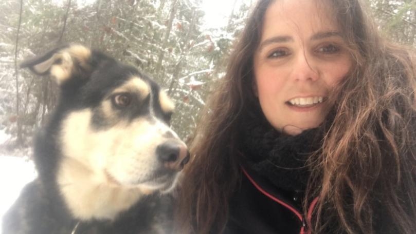 Hiker Scares Off Approaching Cougar 'With Metallica Music'