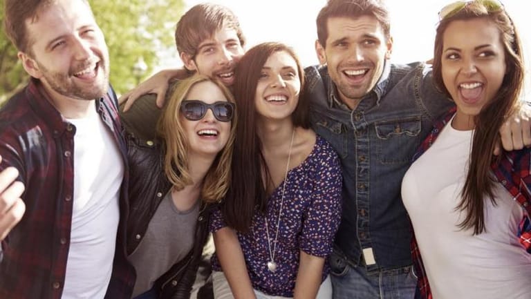 Gender-Neutral Pronouns Improve Positive Feelings Towards Women