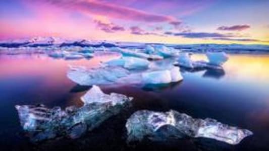 "ناسا" تكشف عن صور لذوبان الأنهار الجليدية في إيسلندا بسبب الحرارة المرتفعة 
