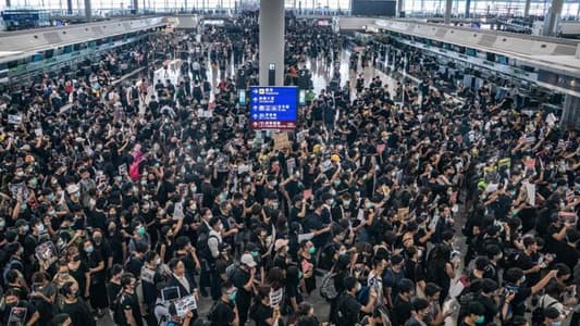 عودة حركة الملاحة الى مطار هونغ كونغ بعد الفوضى