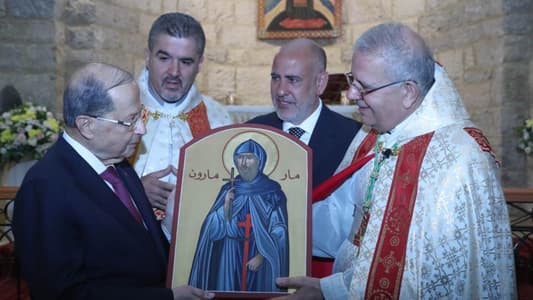 President Aoun attends Mass service in Beiteddine