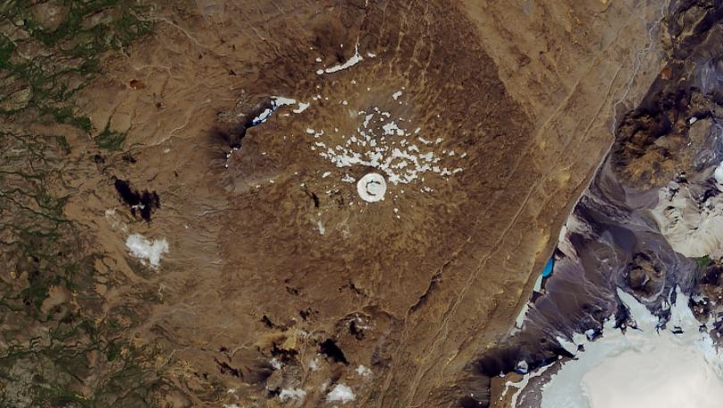 Scientists Bid Farewell to Okjökull, the First Icelandic Glacier Lost to Climate Change